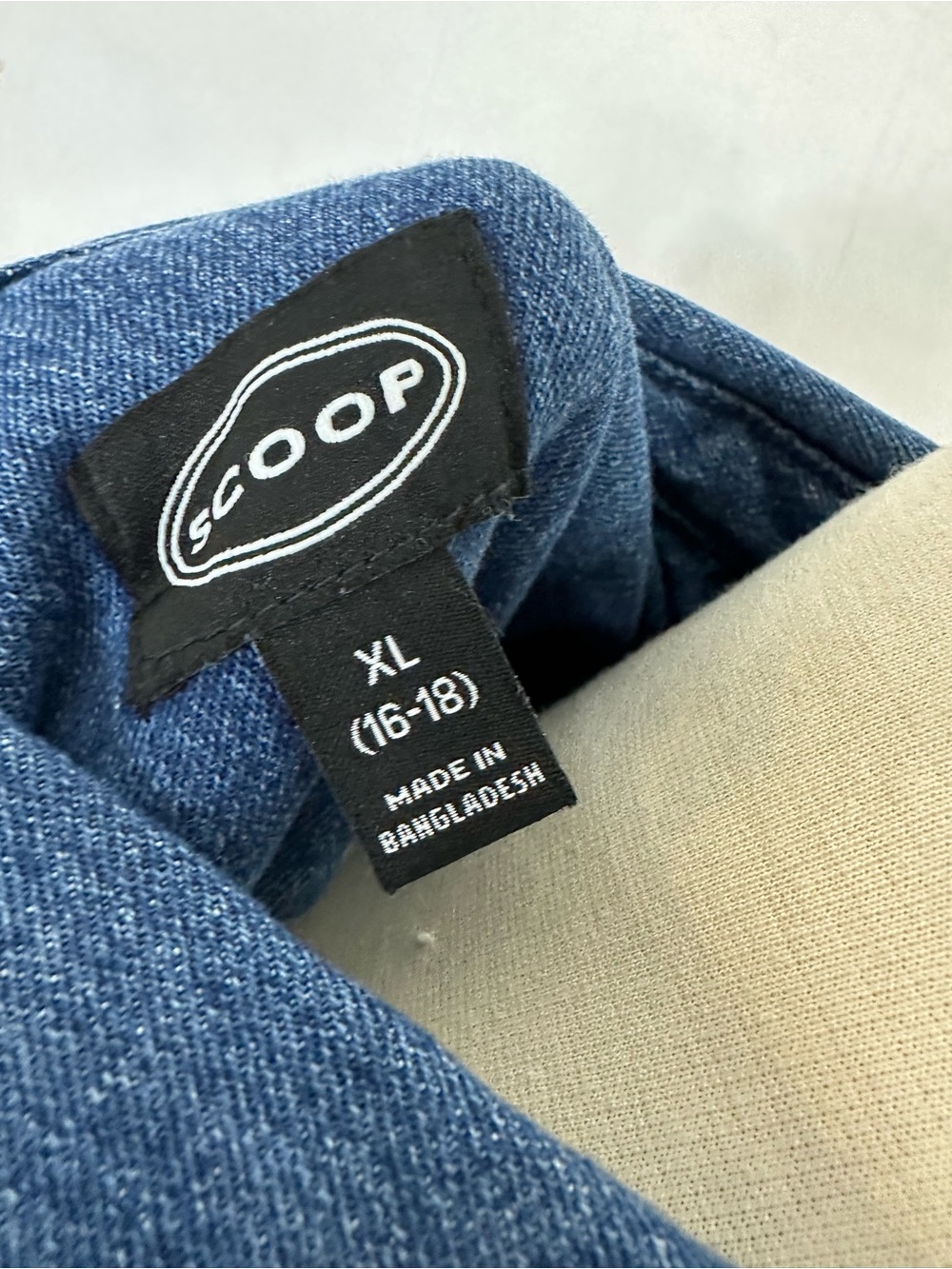 Blue Puff-Sleeve Denim Jacket - Picture 10 of 16